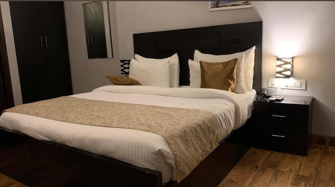 Krishna Radha Rani Luxury Guest house