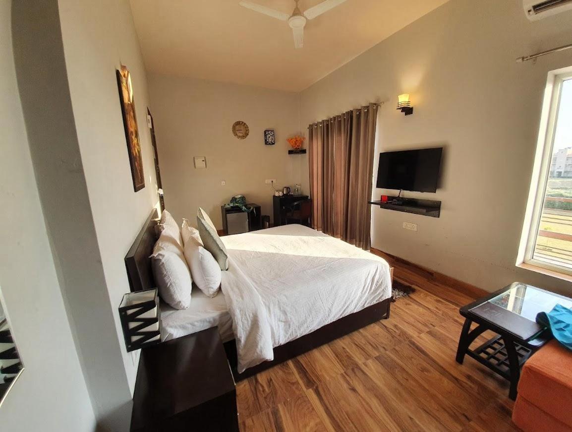 Krishna Radha Rani Luxury